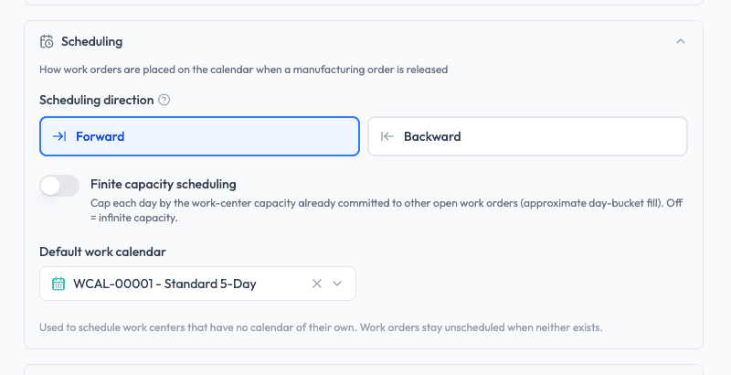 Qualis manufacturing settings showing scheduling direction, the finite capacity scheduling toggle and the default work calendar
